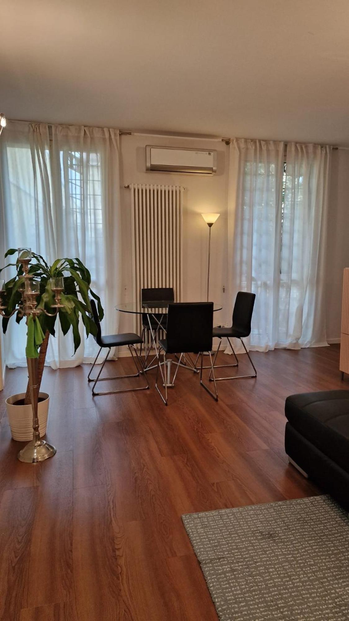 Appartamento La Corte In Centro 里米尼 外观 照片